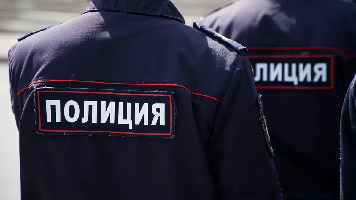 РЕН ТВ: Языковой барьер стал причиной драки индусов и узбеков на птицефабрике