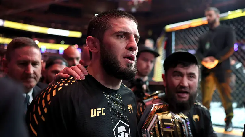 Бой Махачева и Гэрри возглавит турнир UFC 330