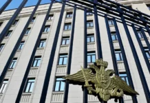 Минобороны РФ: Адмирал Григорович строго соблюдает закон в Ла-Манше minoborony rf admiral grigorovich strogo soblyudaet zakon v lamanshe-ekaterinburgu-ru-0