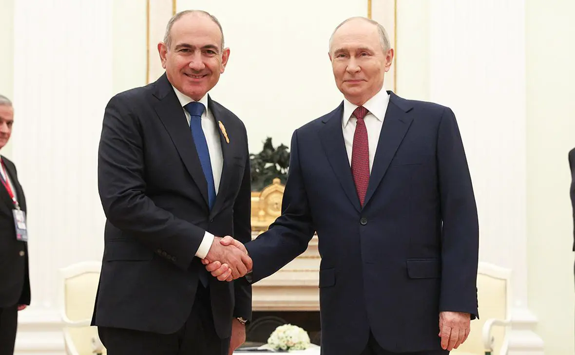 Никол Пашинян и Владимир Путин (Софья Сандурская / ТАСС)
