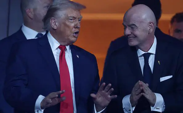 Дональд Трамп и Джанни Инфантино ( Patrick Smith / Getty Images)