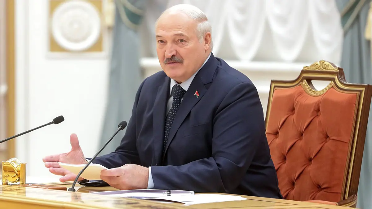 Лукашенко назвал «полными дураками» тех, кто говорит о передаче власти его детям