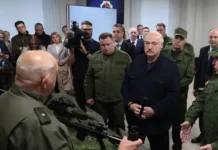 Александр Лукашенко получил автомат ВСК-100Б белорусского производства aleksandr lukashenko poluchil avtomat vsk100b belorusskogo proizvodstva-ekaterinburgu-ru-0