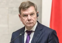 mid germanii obyasnil rukopozhatie vadefulya s lavrovym-ekaterinburgu-ru-0