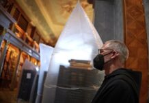 Аббатство Паннонхальма борется с хлебными точильщиками ради спасения книг abbatstvo pannonhalma boretsya s hlebnymi tochilshhikami radi spaseniya knig-pux-su-175267236700-0