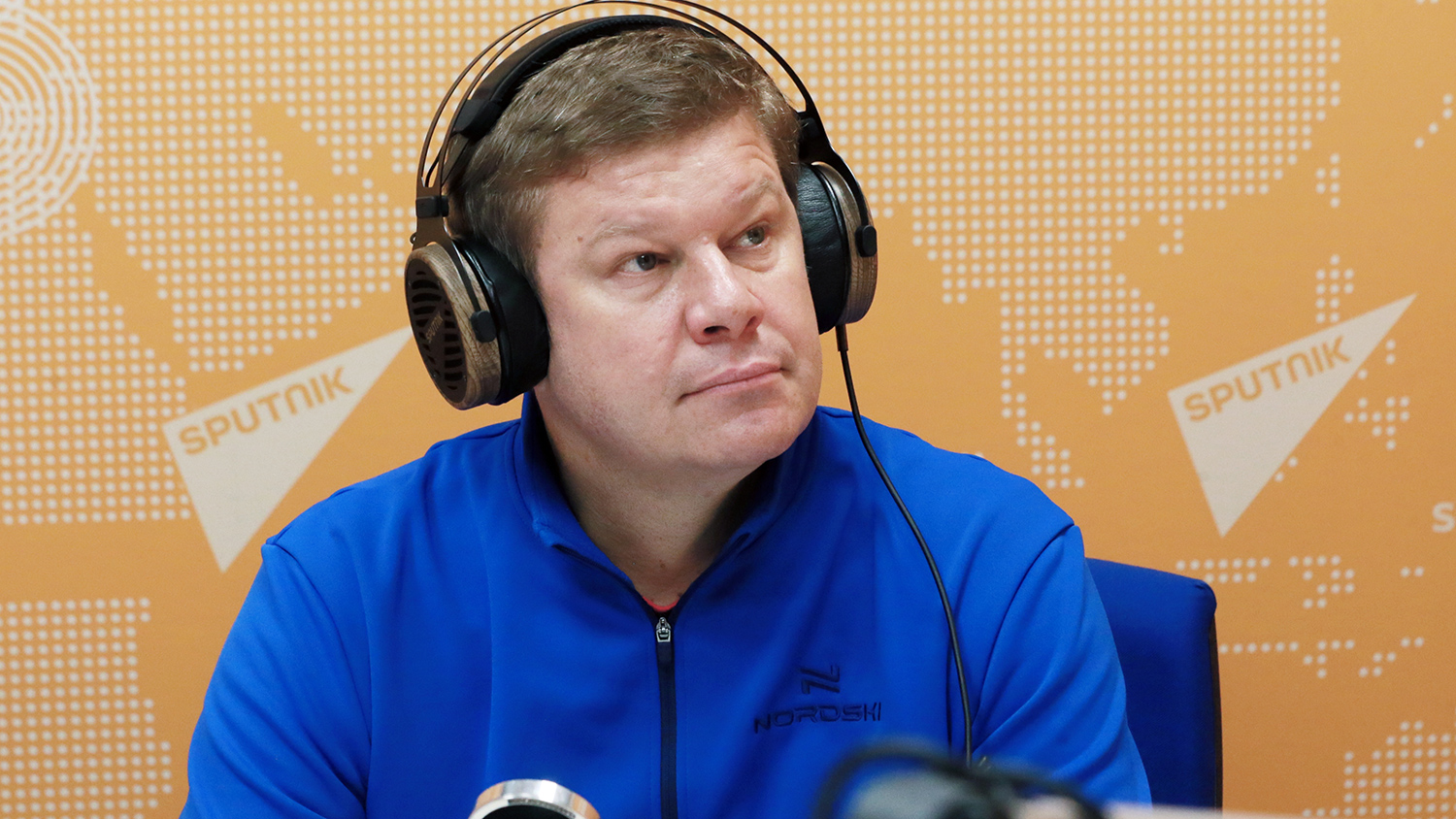 Александр Мальцев завоевал золото на World Aquatics, вызвав споры и оценки-0
