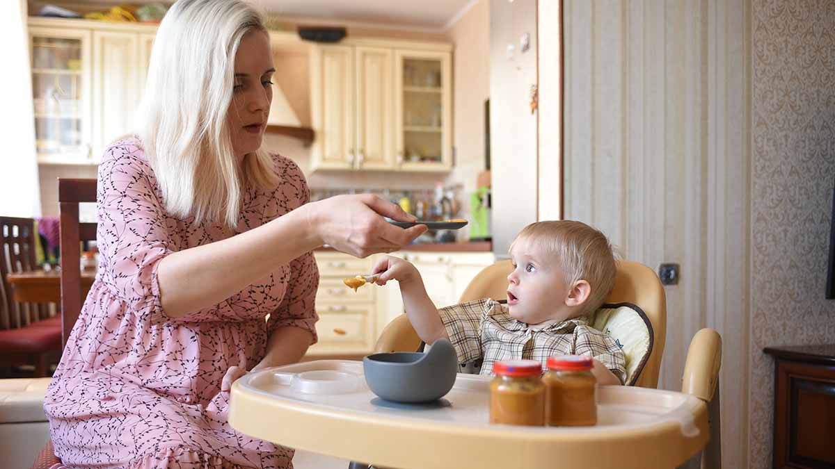 Член Заксобрания Петербурга Ржаненков рассказал о новых льготах для матерей-героинь