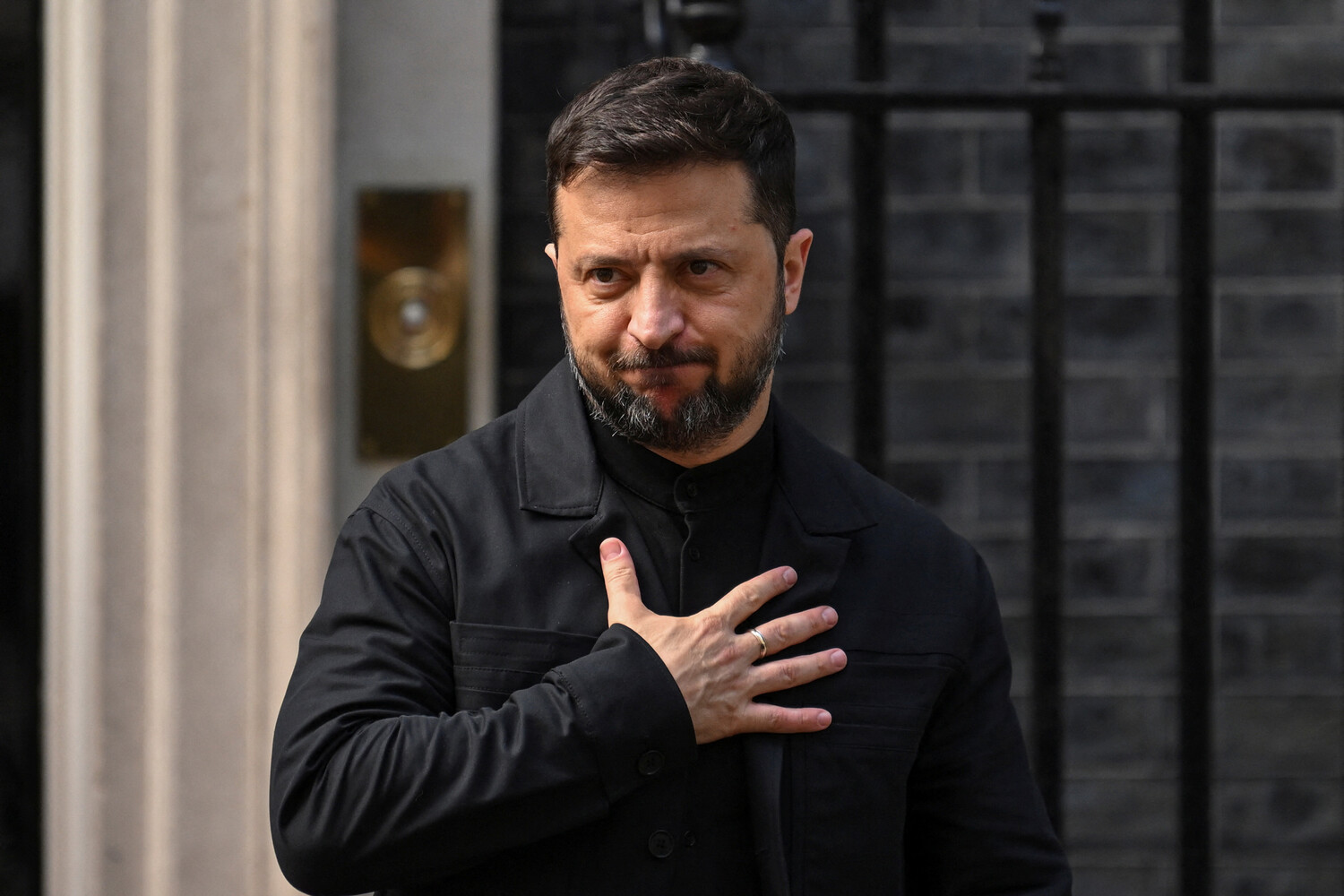 Анатолий Шарий комментирует конфликт между Зеленским, Ермаком и силовиками-0