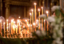 Андрей Ткачев о роли семьи и вызовах современного общества во ВКонтакте Утренняя Божественная литургия и освящение пасхальных куличей и яиц в Илиинской церкви в Черкизово