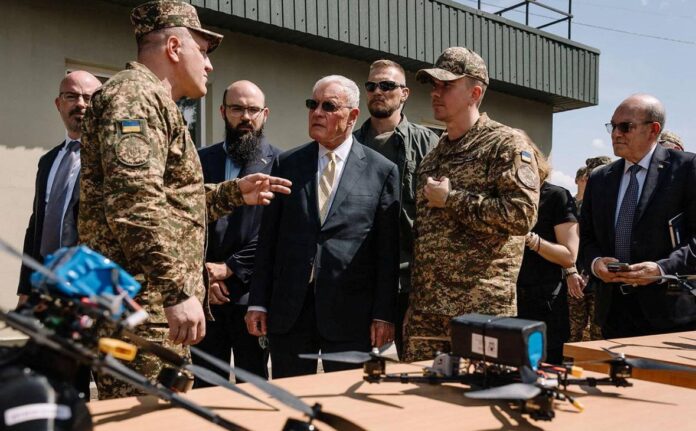 artem dmitruk soobshhil ob udare po czehu bespilotnikov posle vizita kelloga-pux-su-175310581100-0