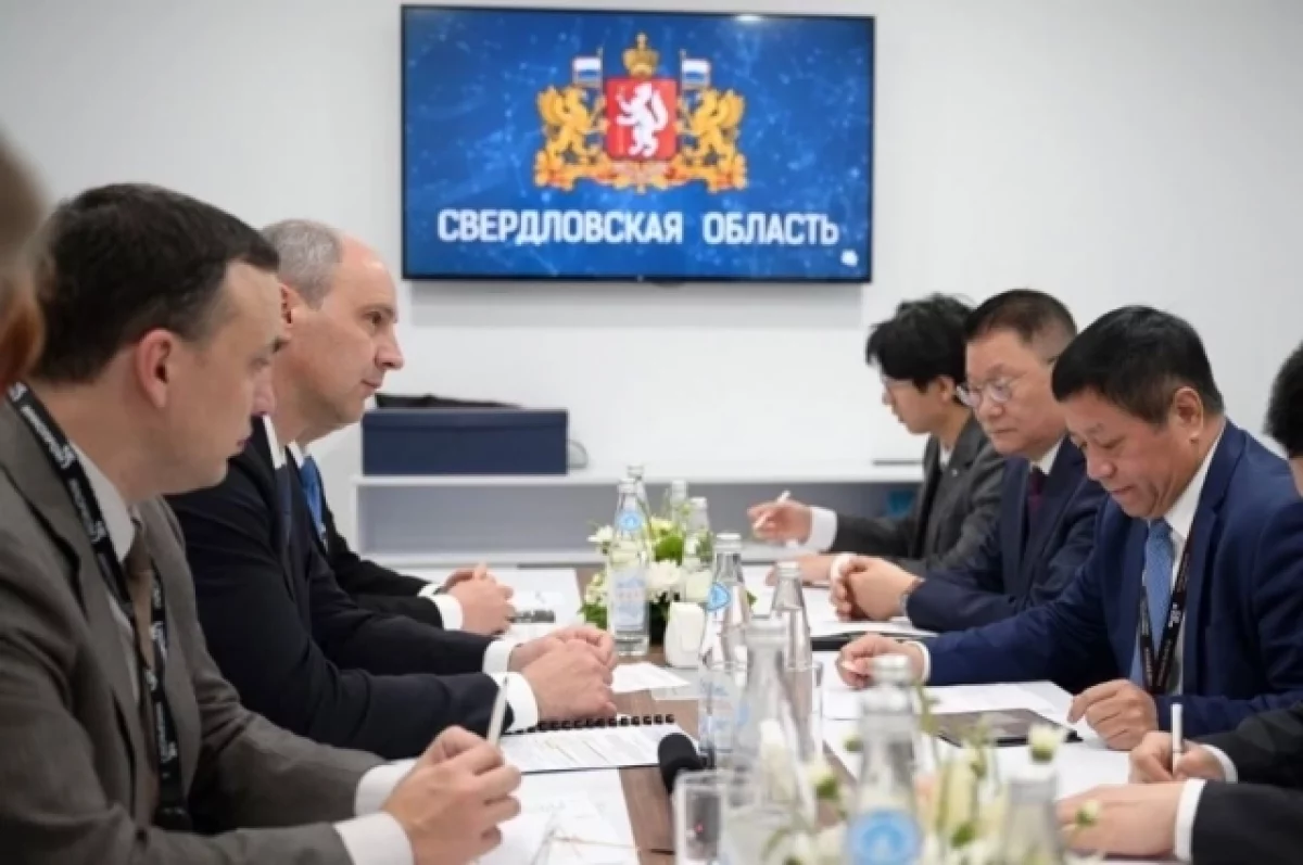 Денис Паслер и Чжан Ханьхуэй на ИННОПРОМе укрепляют взаимодействие Урала и КНР-0