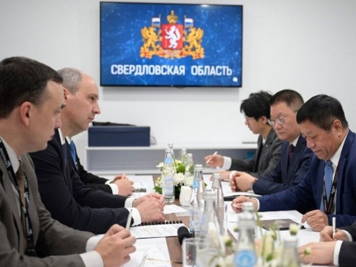 denis pasler na innoprom rassmatrivaet sotrudnichestvo sverdlovskoj oblasti s kitaem i belarusyu-pux-su-175199855400-0