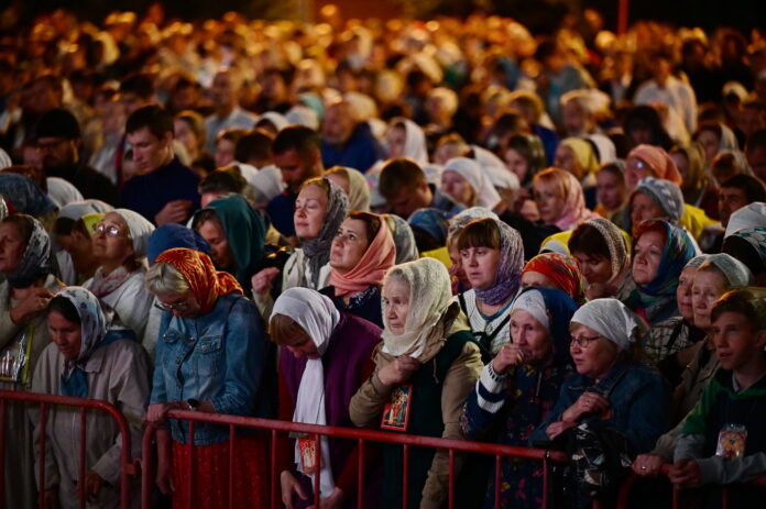 Денис Паслер усилил безопасность Царских дней в Екатеринбурге и у Ганиной Ямы-0