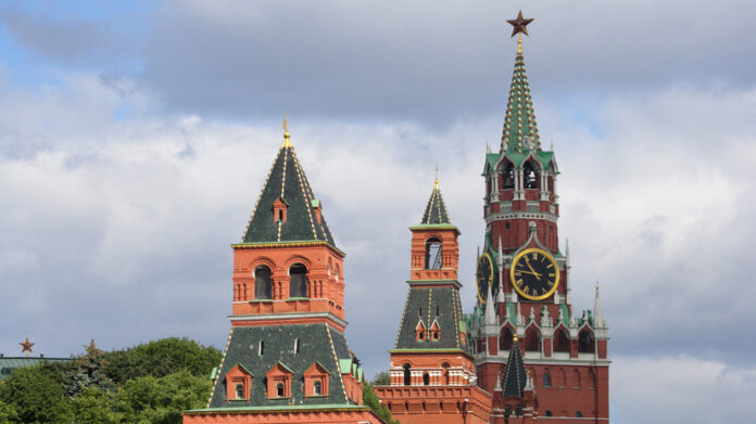 dmitrij peskov raskryl prichiny eskalaczii konflikta mezhdu makronom merczem i putinym-pux-su-175223971300-0