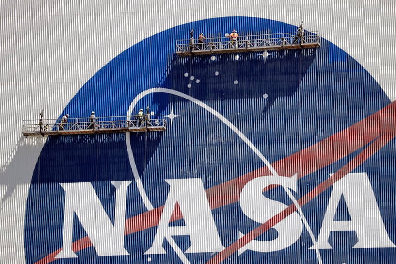 Дональд Трамп и NASA объединили ученых и политиков в письме Stand Up For Science-0