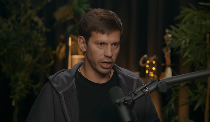 Чем обернулась для Федора Смолова драка в кафе – шантаж и риск отправиться в колонию на 8 лет