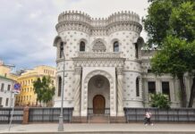 Фестиваль «Усадьбы Москвы» на Арбате раскрывает тайны квестов с Виторганом festival usadby moskvy na arbate raskryvaet tajny kvestov s vitorganom-pux-su-175327163600-0