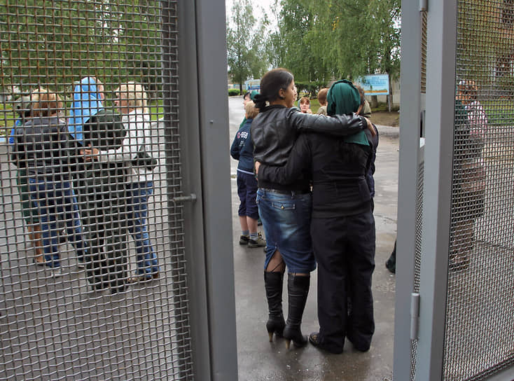 Госдума рассматривает новые права родителей в СИЗО — шанс для семей с детьми-0