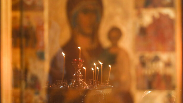 Всенощное бдение в канун праздника Святой Троицы в храме Христа Спасителя