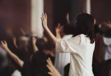 Истории освобождения Лиз Кэмерон и Николь Дейдон от опасных культов istorii osvobozhdeniya liz kemeron i nikol dejdon ot opasnyh kultov-pux-su-175165337100-0