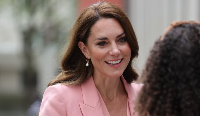 Скрытые сигналы народу: эксперт указал на необычное поведение Кейт Миддлтон