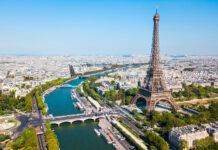 Купальный сезон в Сене открыт в Париже с олимпийским наследием Идальго и Макрона kupalnyj sezon v sene otkryt v parizhe s olimpijskim naslediem idalgo i makrona-pux-su-175171260700-0