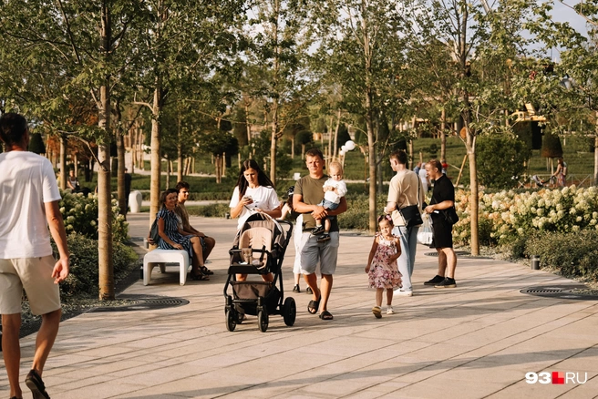 В России появится семейная налоговая выплата для родителей двух и более детей | Источник: Дарья Паращенко / 93.RU