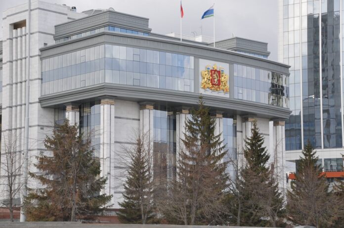 Людмила Бабушкина поздравила с Днем работников флота и отметила вклад в развитие региона-0