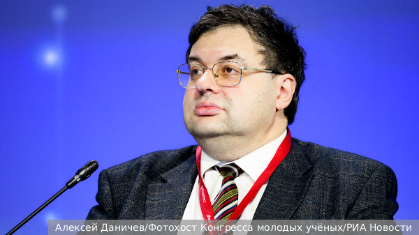 Заслуженный учитель выступил против идеи возвращения к 10-летнему обучению в школе