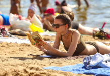 Михаил Леус прогнозирует жаркую погоду в Москве и теплую воду в водоемах Пляжный отдых в Москве