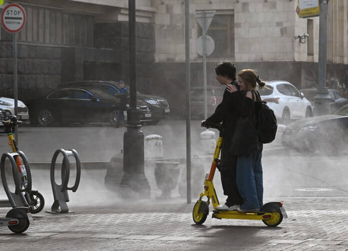 mts yurent i yandeks ukreplyayut kontrol yunyh polzovatelej elektrosamokatov-pux-su-175313602900-0