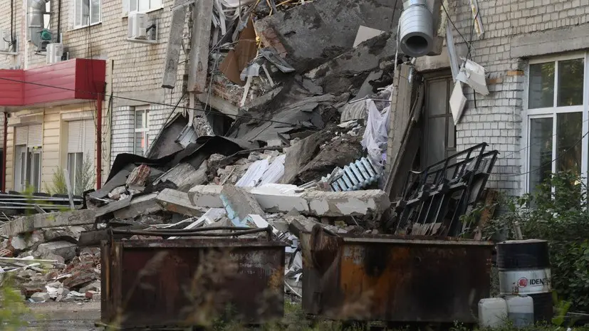 Три повреждённых этажа и десятки эвакуированных: что известно об обрушении офисного здания в Екатеринбурге