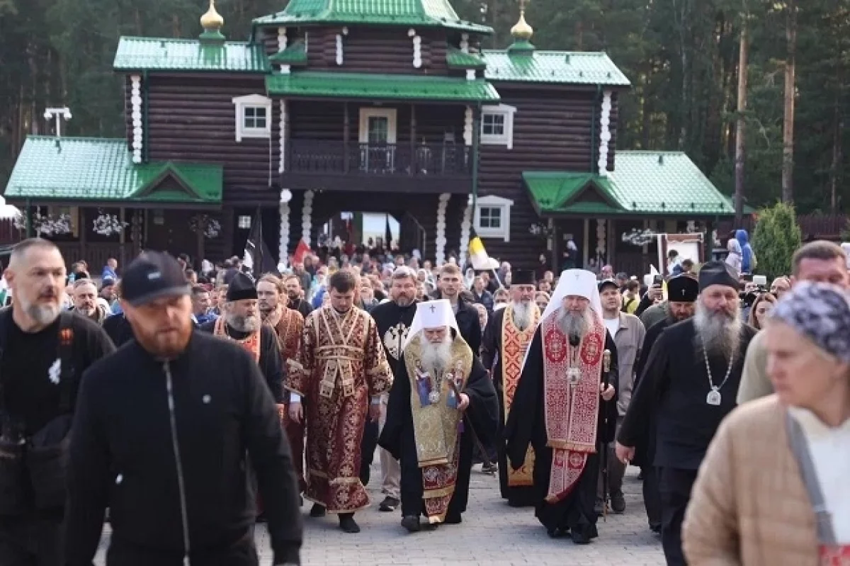 Объединение усилий Митрополита Евгения, Фонда святой Екатерины и Дениса Паслера для организации Царских дней у Храма-на-Крови-0