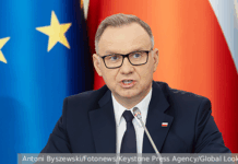 Отчаяние Дуды перед уходом угрожает аэропорту Жешува otchayanie dudy pered uhodom ugrozhaet aeroportu zheshuva-pux-su-175213854500-0