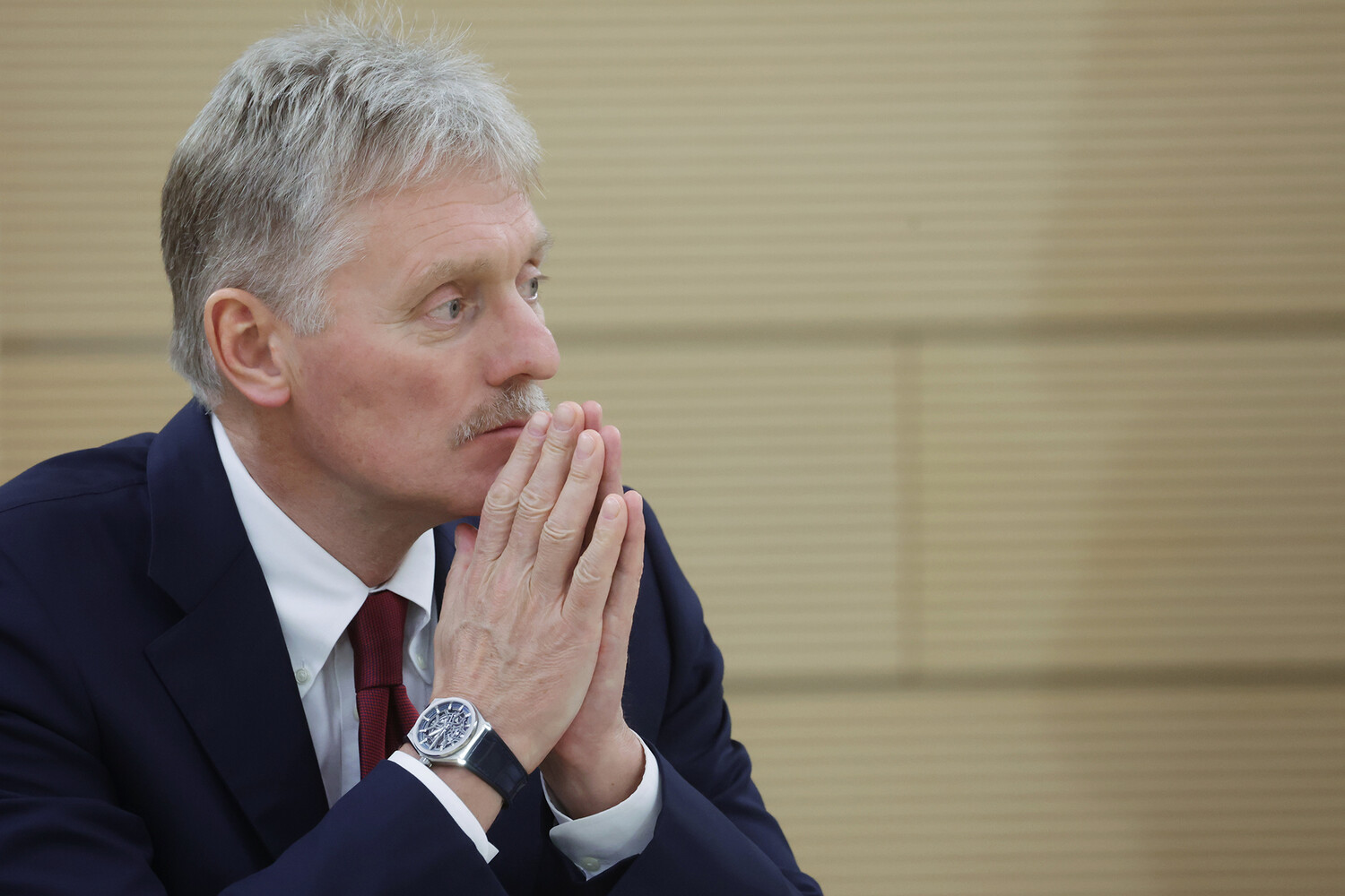 Песков и Рютте обсуждают статус Мединского и делегации в Стамбуле-0