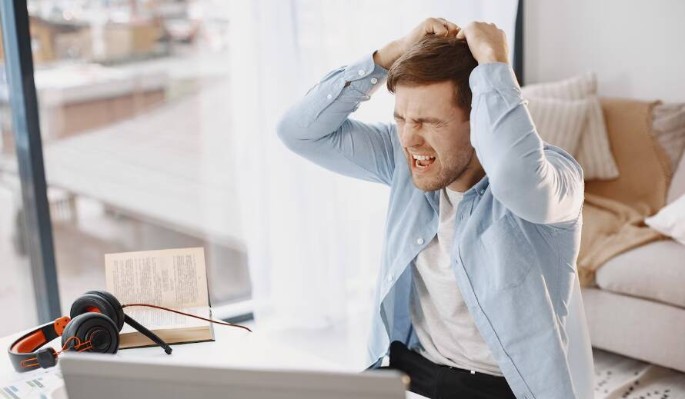 Проверьте у себя этот симптом, возможно, вы живете в хроническом стрессе