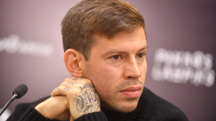 Презентация арт-объекта Покраса Лампаса и ФК Локомотив у стадиона РЖД Арена