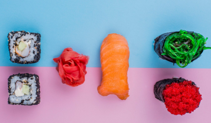 Ни в коем разе: Роспотребнадзор назвал самые опасные суши, которые нельзя покупать