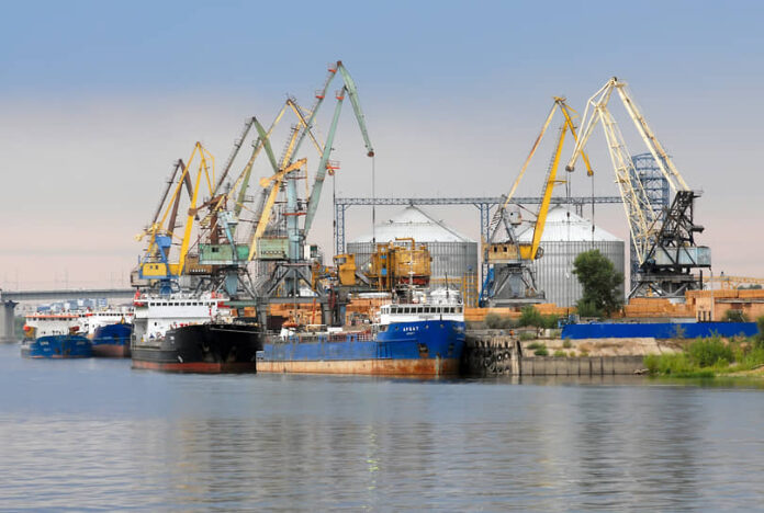 rosteh narashhivaet strategicheskuyu rol astrahanskogo porta na puti mtk severyug-pux-su-175164527700-0