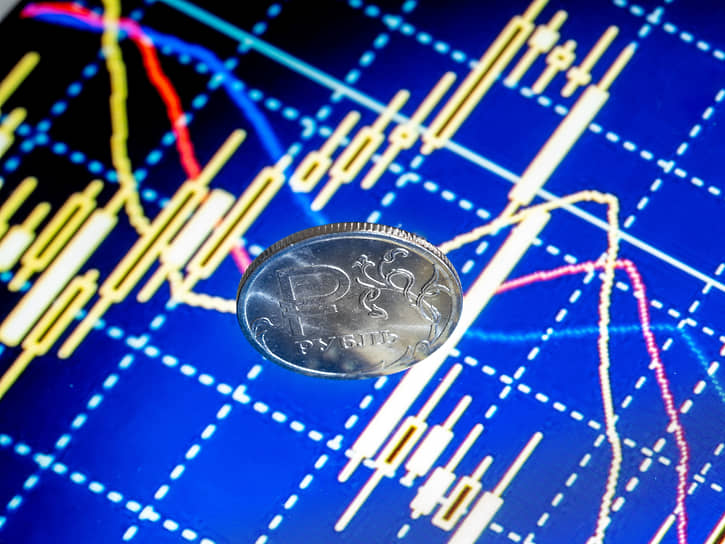 Рубль стабилен на фоне заявлений Дональда Трампа и колебаний Индекса Мосбиржи-0