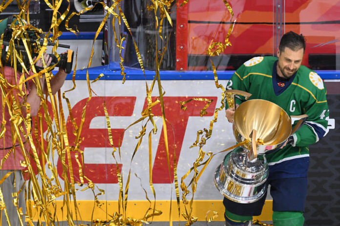 salavat yulaev triumfalno pobezhdaet v finale khl 3h3 obygrav ak bars-pux-su-175233847300-0