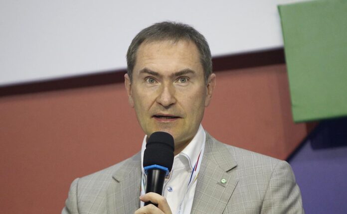 sberbank i aleksandr vedyahin vyrazhayut optimizm dlya malogo biznesa-pux-su-175170130500-0