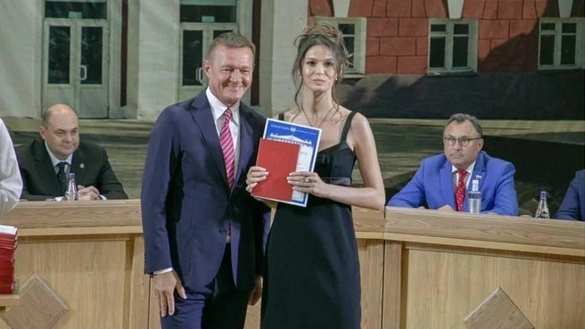 Telegram-каналы приписывали Старовойту роман с выпускницей Курского государственного медицинского университета  | Источник: КГМУ | Курск / T.me