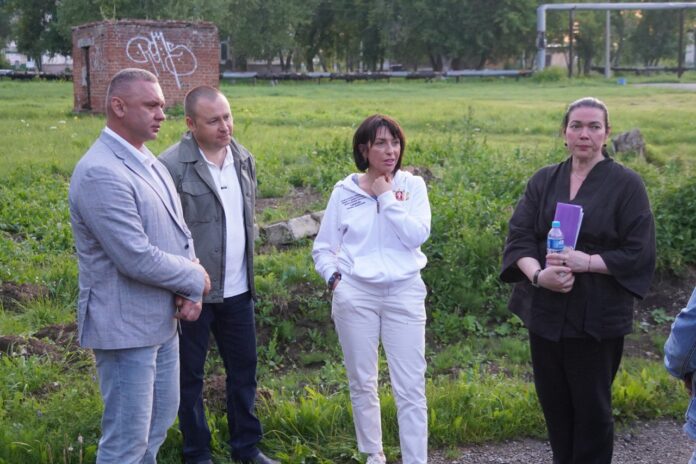 Татьяна Савинова инициировала масштабную модернизацию в ЦРБ Богданович-0