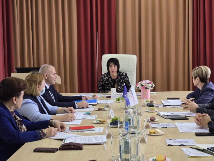 Татьяна Савинова, Ольга Ковтун и Ирина Левина внедряют инновации в медицине региона-0