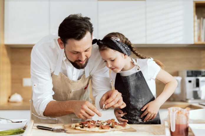 tehasskij universitet i issledovali vliyanie obrazovaniya otcza na zabotu-pux-su-175249684200-0