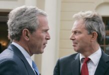 Тони Блэр и Джордж Буш-младший обсудили отложение вторжения в Ирак toni bler i dzhordzh bushmladshij obsudili otlozhenie vtorzheniya v irak-pux-su-175319849600-0