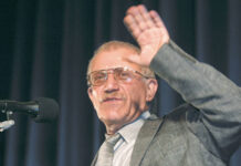 Творческий путь Александра Митты включает Экипаж, Кинотавр и награды НИКА tvorcheskij put aleksandra mitty vklyuchaet ekipazh kinotavr i nagrady nika-pux-su-175248826000-0