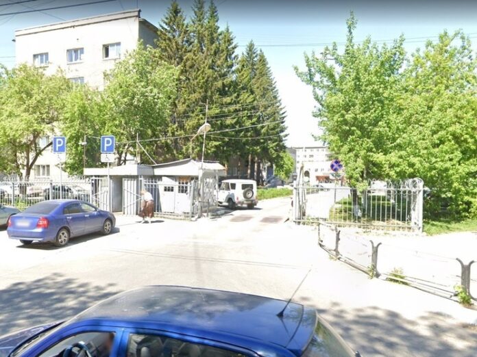 umvd ekaterinburga zaderzhalo podozrevaemogo v moshennichestve protiv pensionerki-pux-su-175308290300-0