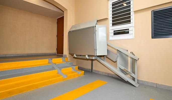 На СВАО дополнительно установят 36 подъемных платформ для маломобильных граждан